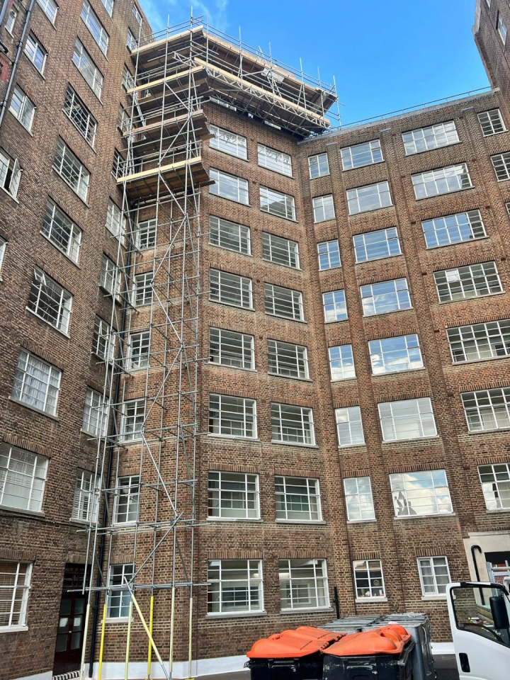 Commercial scaffolding service in London